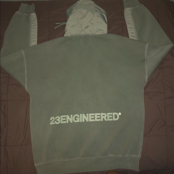 Nike Air Jordan “23 Engineered” 1/2 zip up hoodie - Picture 4 of 4